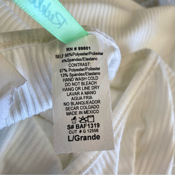 Reckless Hearts 💞 Sz L Ivory T Shirt Ribbed NWT - Picture 4 of 5